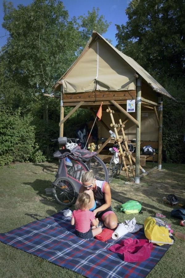 Camping Onlycamp La Confluence Savonnières Exteriör bild
