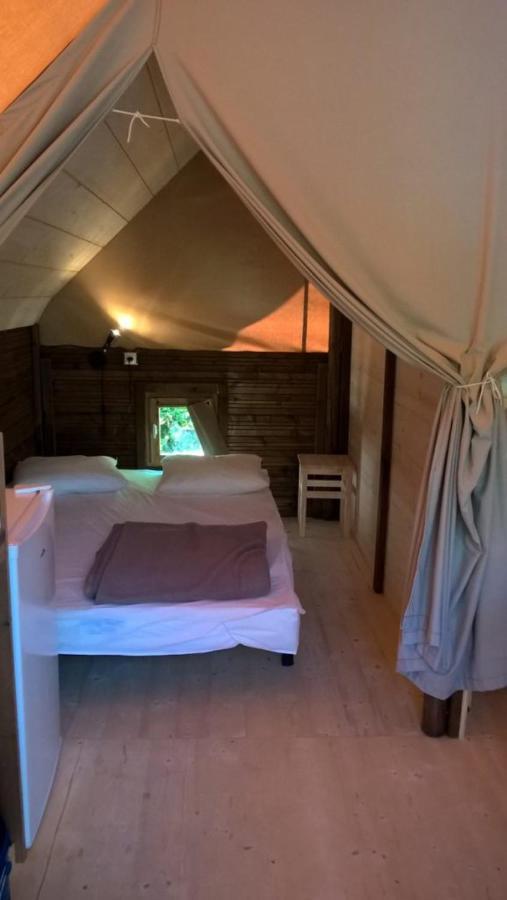 Camping Onlycamp La Confluence Savonnières Exteriör bild