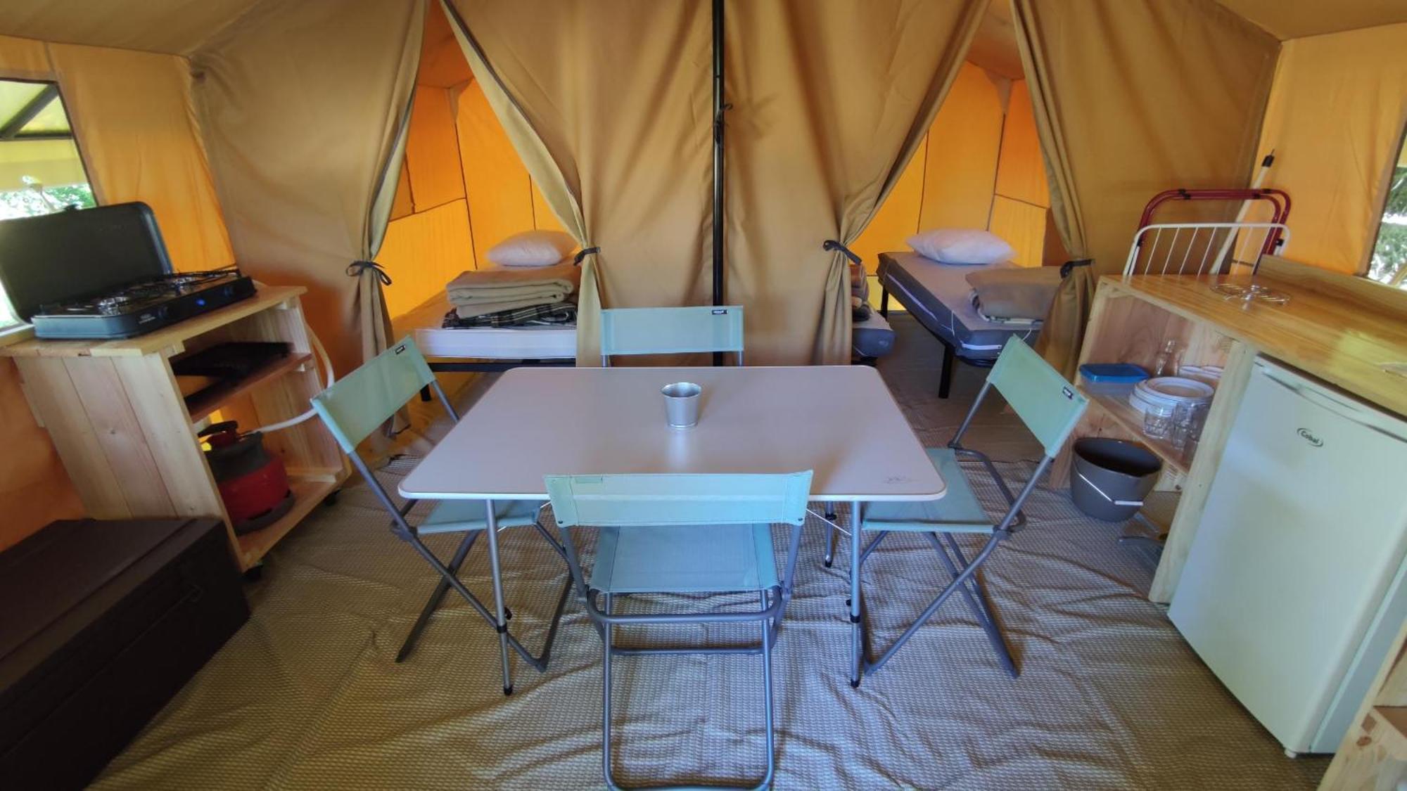 Camping Onlycamp La Confluence Savonnières Exteriör bild