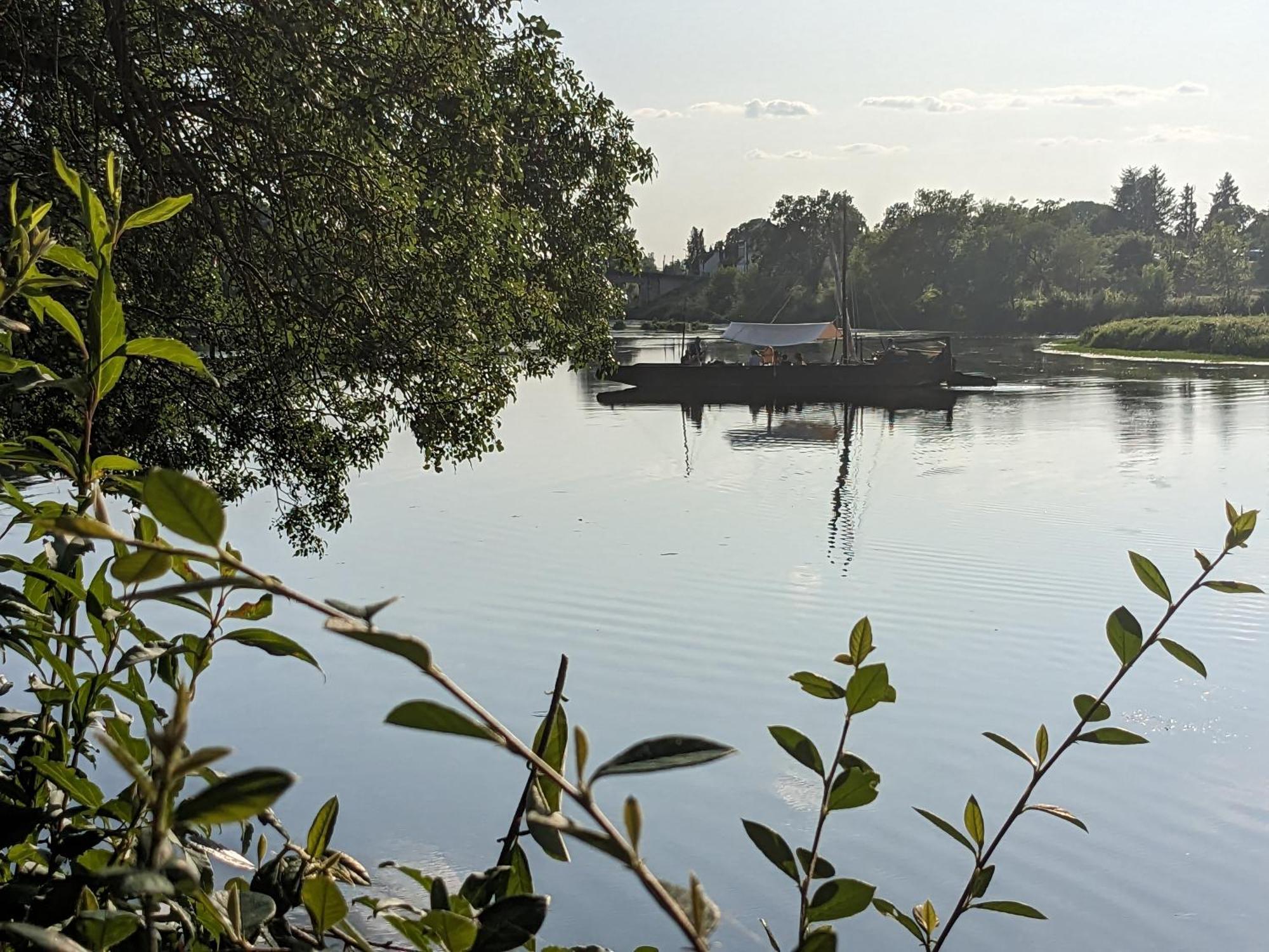 Camping Onlycamp La Confluence Savonnières Exteriör bild