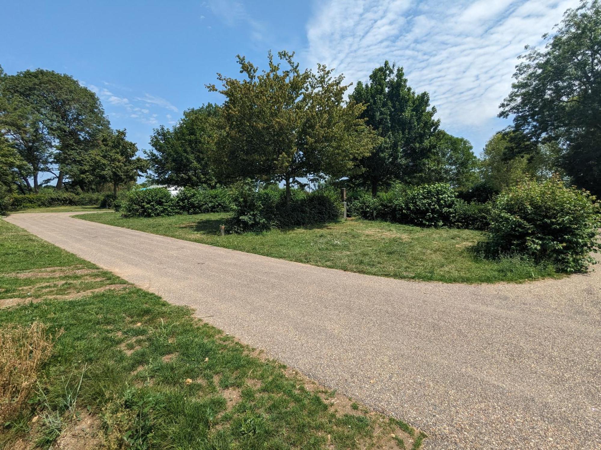 Camping Onlycamp La Confluence Savonnières Exteriör bild