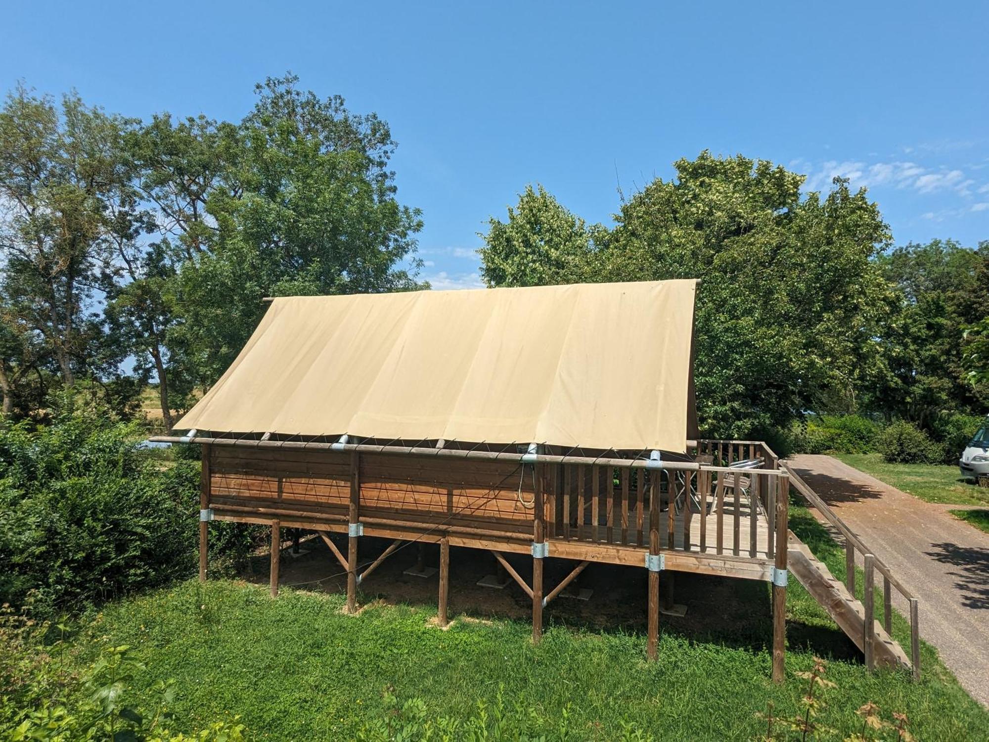 Camping Onlycamp La Confluence Savonnières Exteriör bild